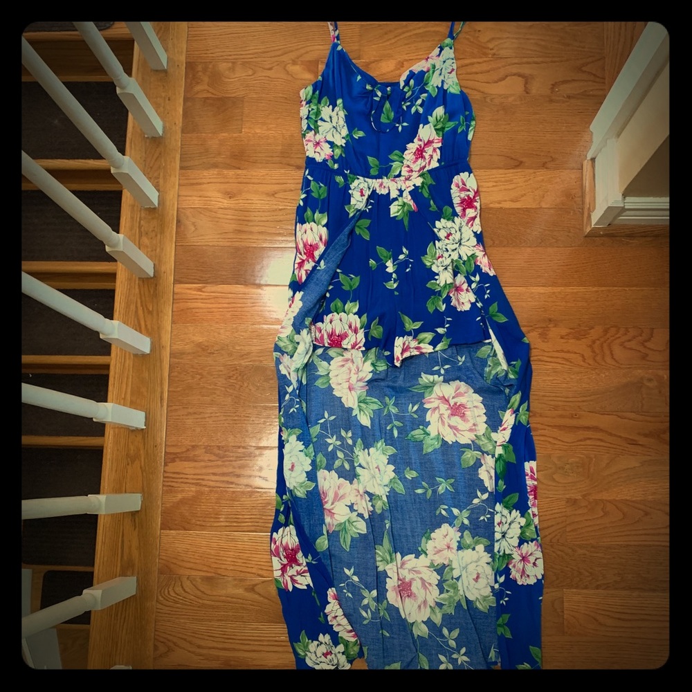 NWT Maxi dress with shorts in the front. Medium